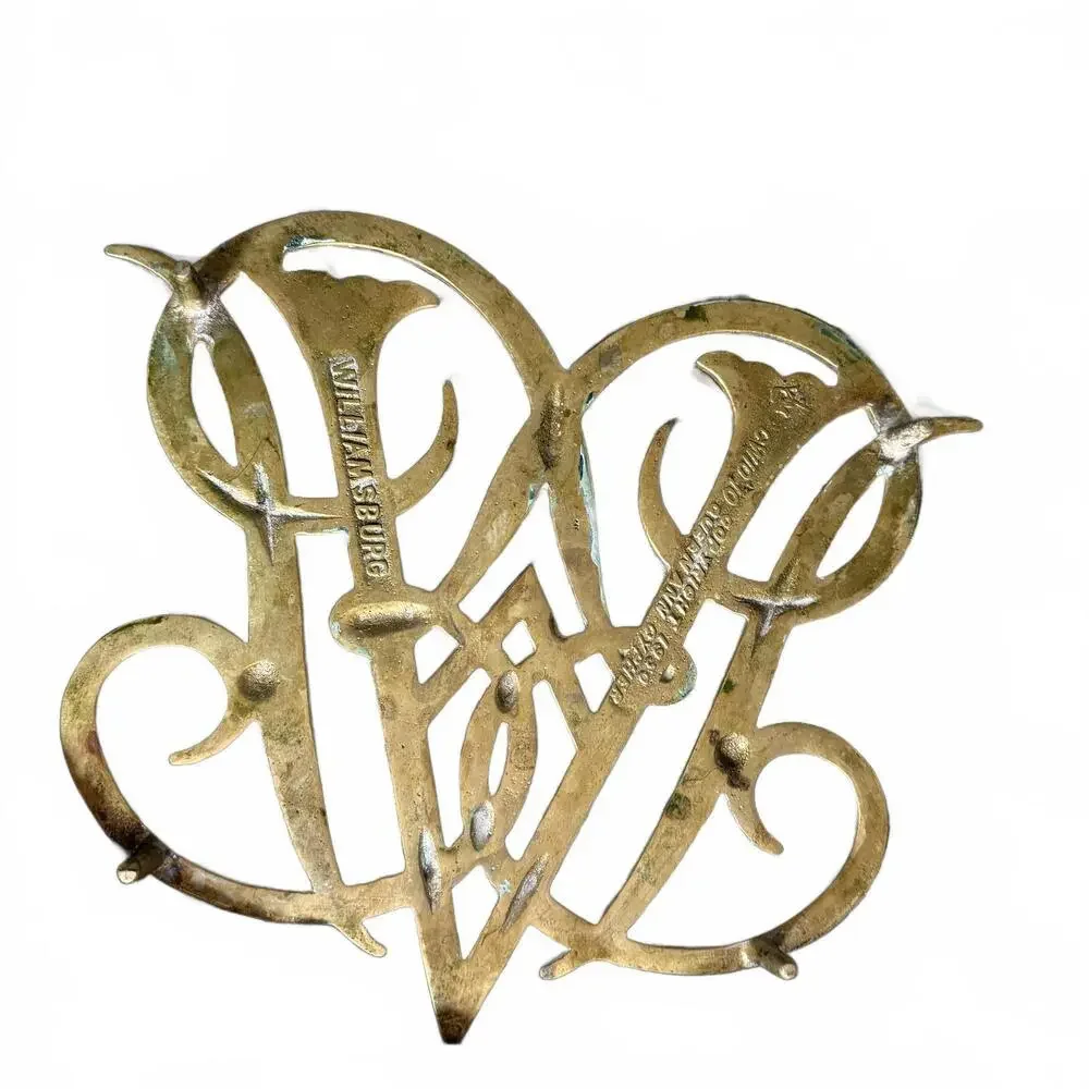 Vintage Colonial Williamsburg Queen Anne Cypher solid brass footed‎ trivet